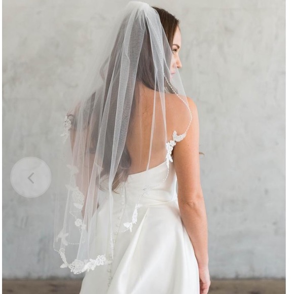 Brides & Hairpins DYANN VEIL nwot - Picture 2 of 14